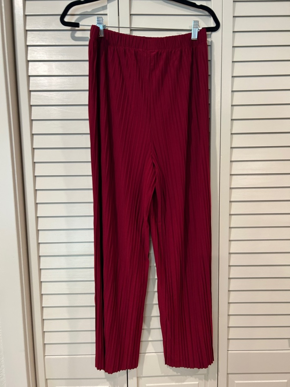 Lock & Love Women's Red Pleated Wide-Leg Pants Size L-XL - Picture 4 of 4